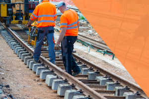 Mantenimiento de vías ilustrando las oposiciones a servicios ferroviarios en Albacete.